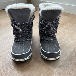 Aldo Snow Boots Size 7